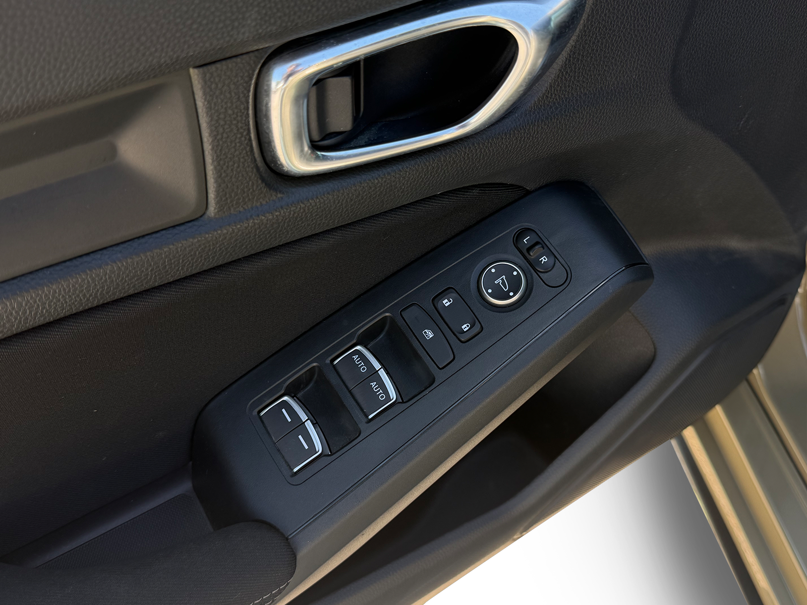2025 Honda Civic Sport Hatchback 4d — photo 18
