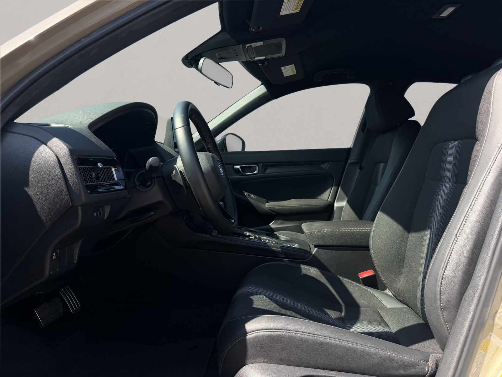 2025 Honda Civic Sport Hatchback 4d — photo 16