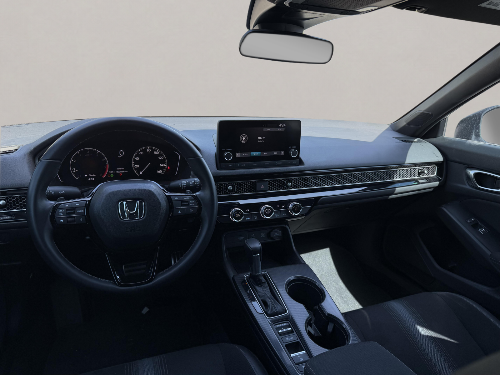 2025 Honda Civic Sport Hatchback — photo 14