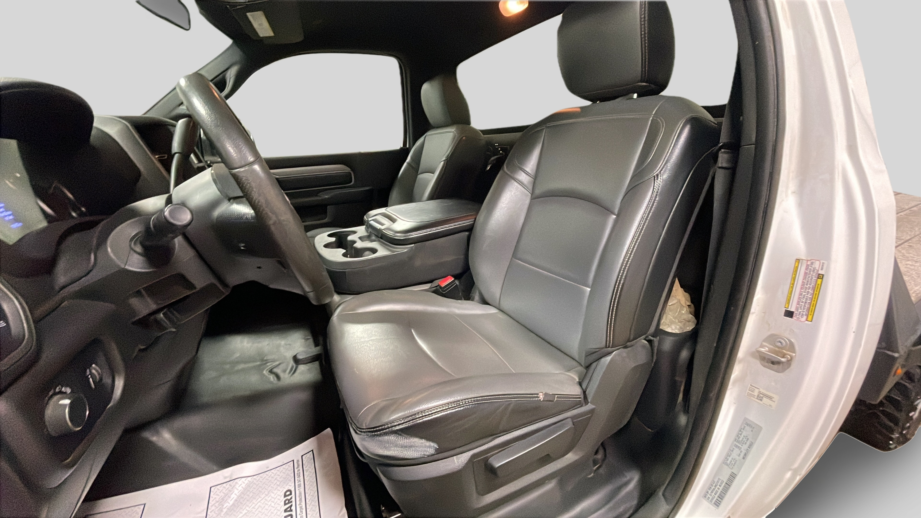 2022 RAM Ram 3500 Chassis Cab Tradesman - Photo 13