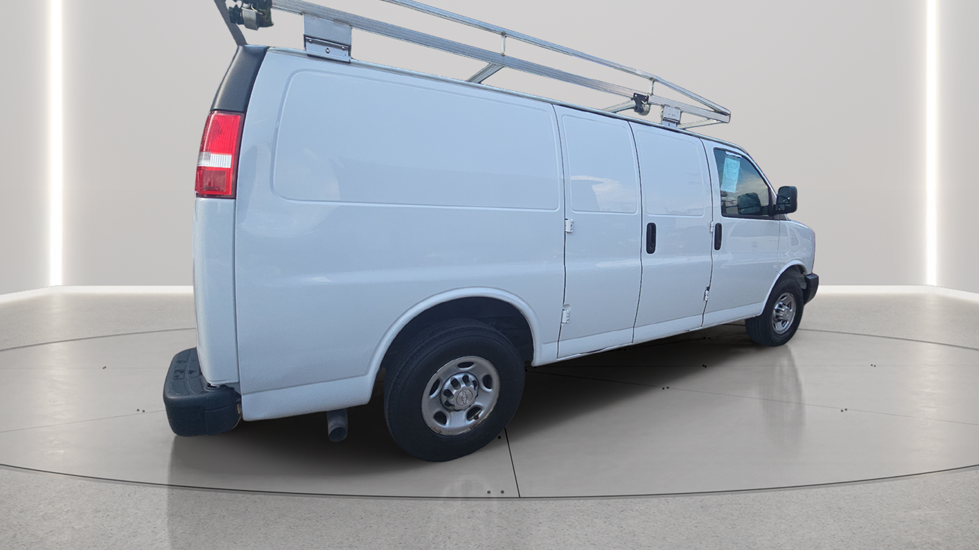 Photo 5 of 2019 Chevrolet Express 2500