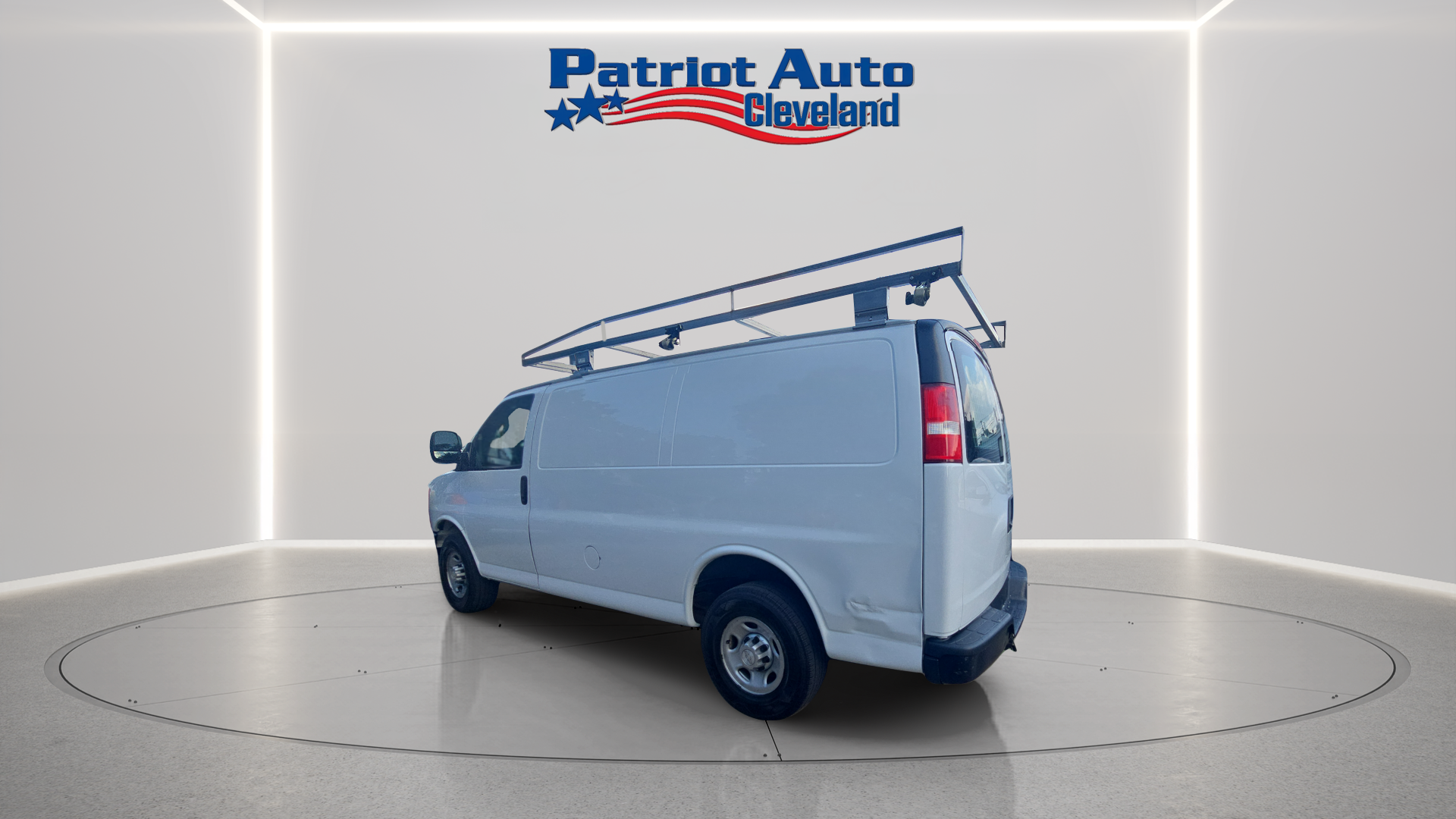 Photo 3 of 2019 Chevrolet Express 2500